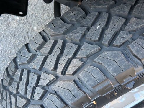 Used 2012 Jeep Wrangler Unlimited Sahara w/ Connectivity Group AWD/4WD image 17