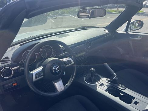 Used 2007 MAZDA MX-5 Miata Touring image 22