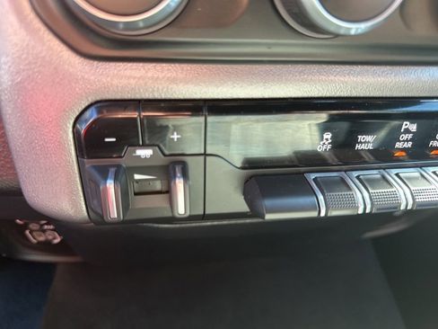 Used 2023 RAM 1500 Big Horn image 29