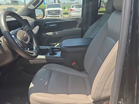 Used 2025 Chevrolet Tahoe LT RWD image 15