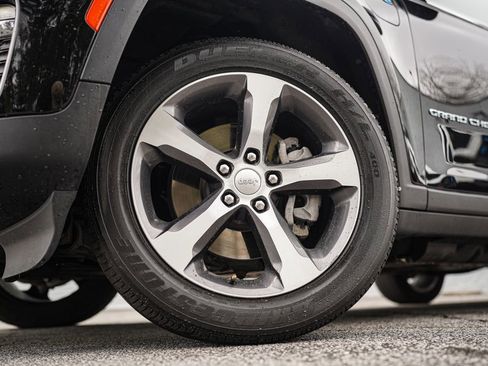 Used 2023 Jeep Grand Cherokee 4WD 4xe w/ Luxury Tech Group II image 19