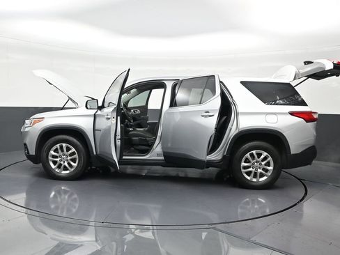 Used 2020 Chevrolet Traverse LS image 35