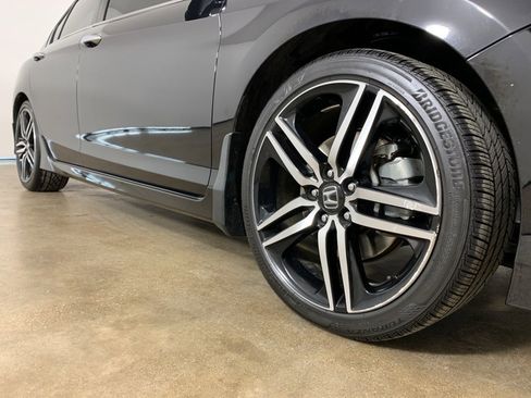 Used 2016 Honda Accord Sport image 6