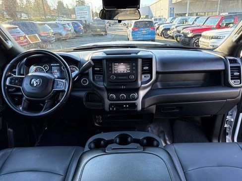 Used 2024 RAM 3500 Tradesman w/ Chrome Appearance Group image 11