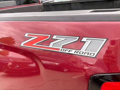 Used 2015 Chevrolet Silverado 1500 LTZ Z71 w/ LTZ Plus Package AWD/4WD image 42