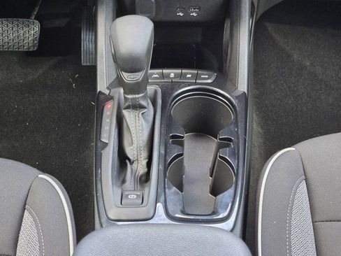 Used 2025 Chevrolet TrailBlazer LT AWD/4WD image 14