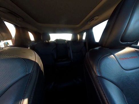 Used 2018 Jeep Cherokee Trailhawk w/ Quick Order Package 27L image 26