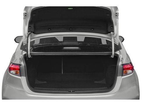 Used 2021 Toyota Corolla LE w/ Carpet Mat Package (TMS) FWD image 6