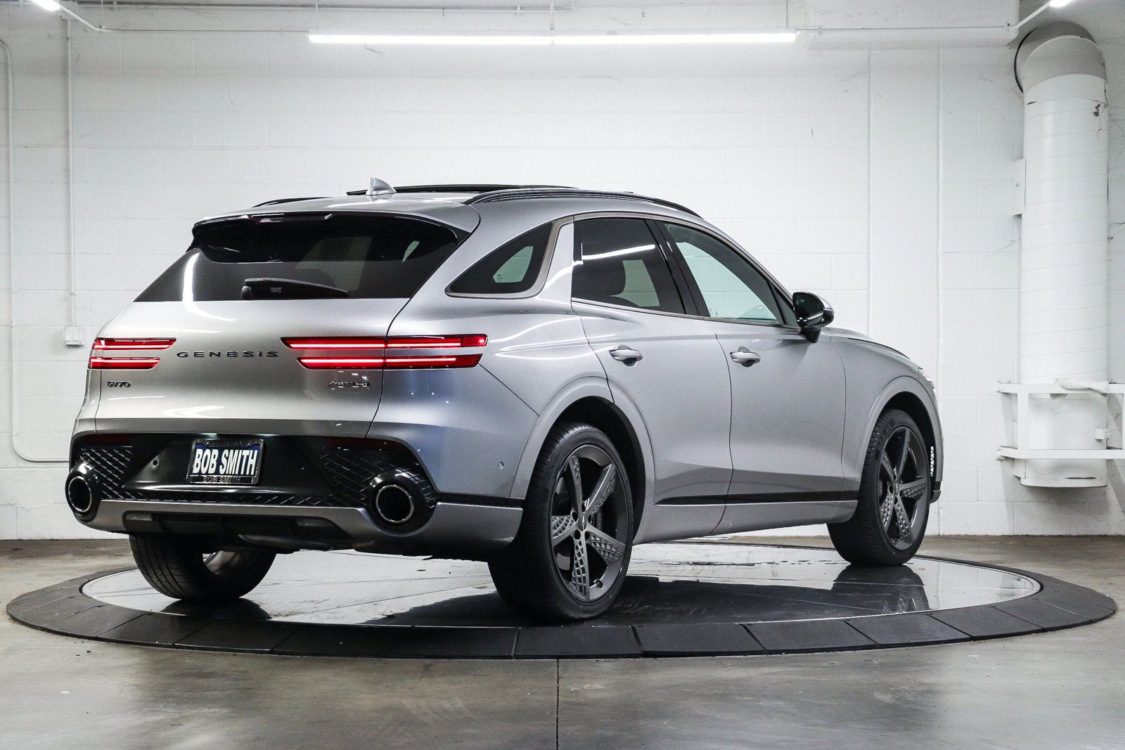 Used 2023 Genesis GV70 3.5T Sport w/ Sport Prestige Package AWD/4WD image 6