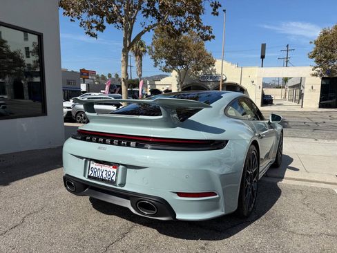 Used 2025 Porsche 911 Carrera RWD image 13