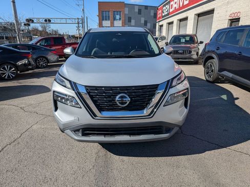 Used 2021 Nissan Rogue SV FWD image 3