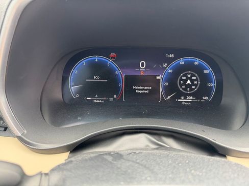 Used 2023 Toyota Highlander Limited FWD image 33