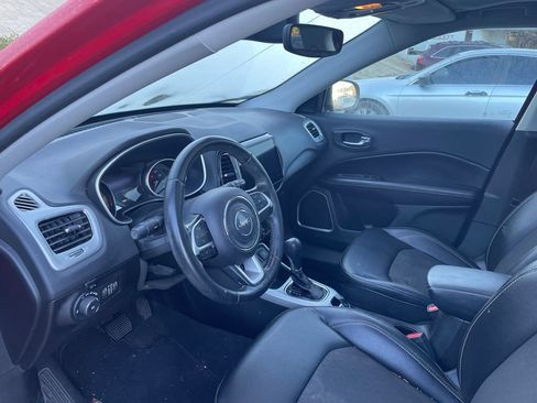 Used 2020 Jeep Compass Latitude w/ Popular Equipment Group FWD image 8