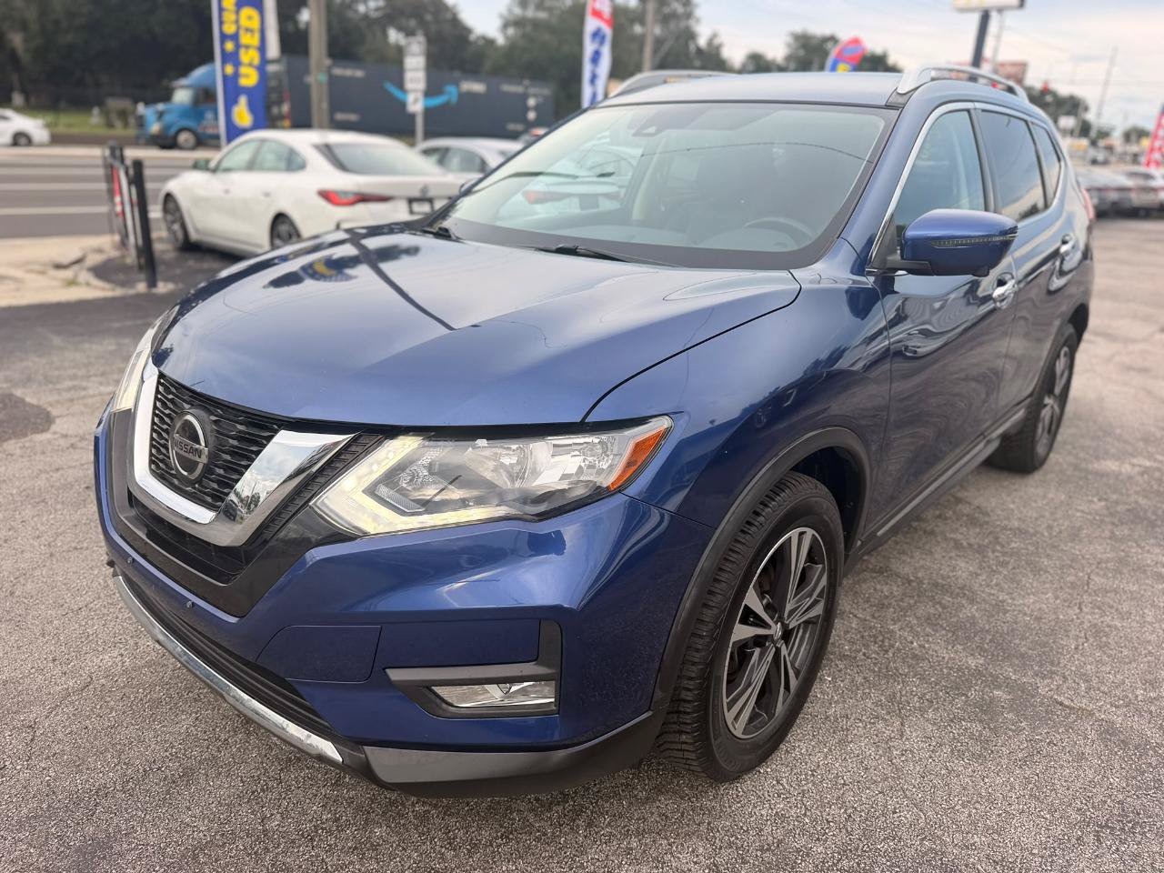 Used 2018 Nissan Rogue SL AWD/4WD image 2