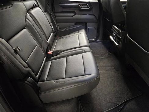 Used 2024 GMC Sierra 1500 SLT image 17