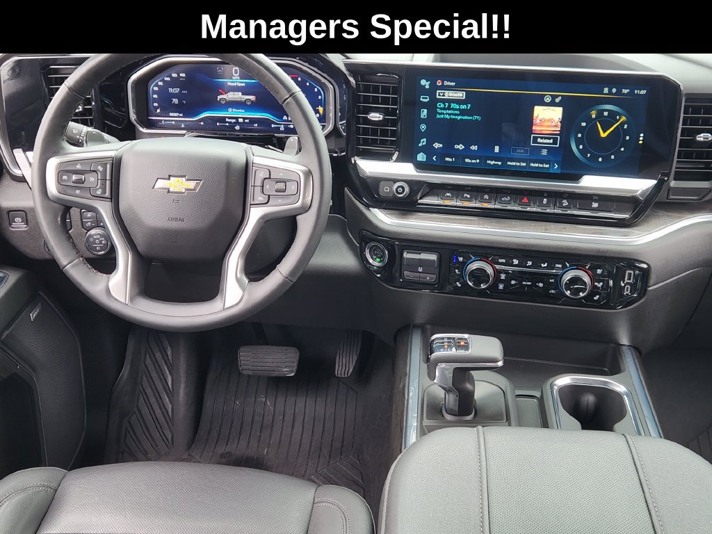 Used 2024 Chevrolet Silverado 1500 LTZ AWD/4WD image 25