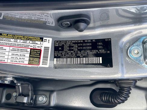 New 2026 Toyota Highlander Platinum image 21