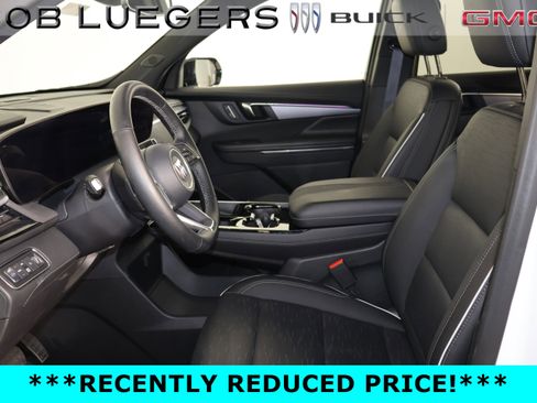 Certified 2025 Buick Enclave Sport Touring AWD/4WD image 10