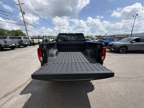 New 2026 GMC Sierra 1500 Elevation w/ Elevation Premium Package AWD/4WD image 22