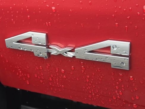 Used 2025 Toyota Tacoma SR5 w/ SR5 Upgrade Package image 28