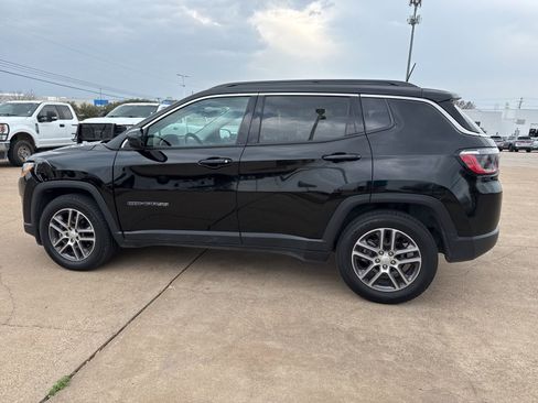 Used 2020 Jeep Compass Latitude image 4