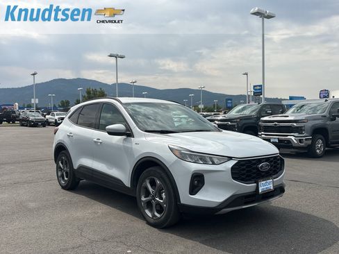 Used 2025 Ford Escape ST-Line Select AWD/4WD image 1