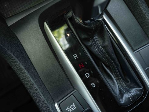 Used 2020 Honda Civic Sport image 29