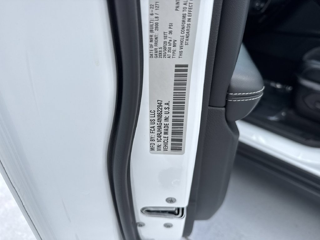 Used 2022 Jeep Grand Cherokee Altitude AWD/4WD image 61