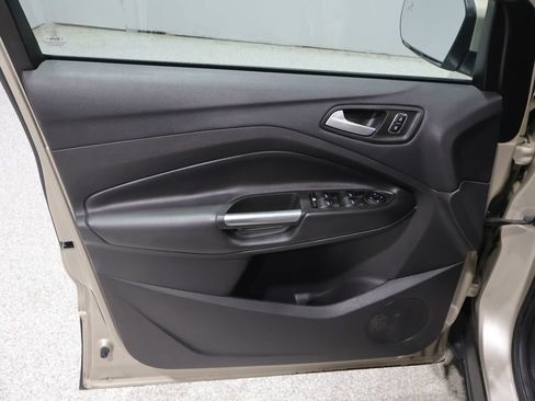 Used 2018 Ford Escape SEL w/ Ford Safe & Smart Package AWD/4WD image 13