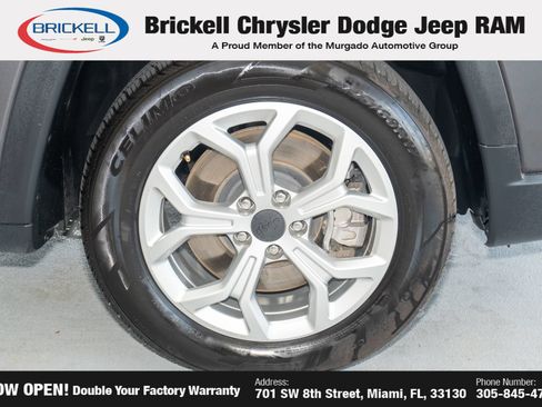 Used 2024 Jeep Compass Latitude AWD/4WD image 42