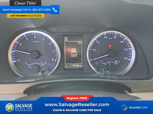 Used 2019 Toyota Highlander LE FWD image 12