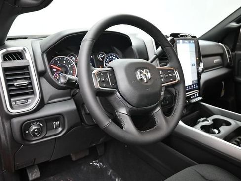 New 2026 RAM 2500 Big Horn AWD/4WD image 12