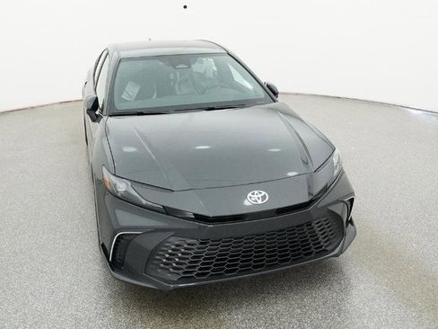 New 2026 Toyota Camry SE FWD image 17