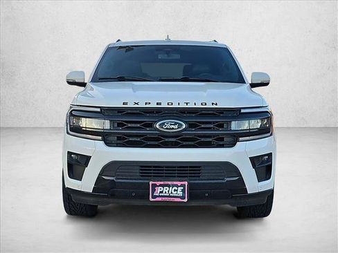 Used 2022 Ford Expedition Max Limited RWD image 2