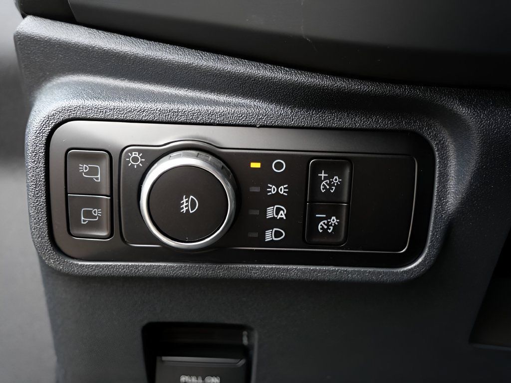 Used 2025 Ford Bronco Badlands AWD/4WD image 16