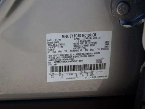 Used 2021 Ford Explorer ST w/ Equipment Group 401A AWD/4WD image 28