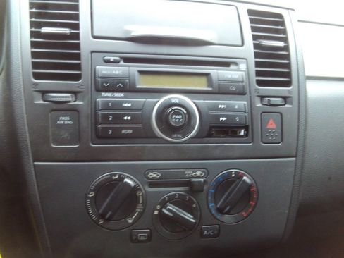 Used 2008 Nissan Versa 1.8 S w/ PWR Pkg FWD image 23