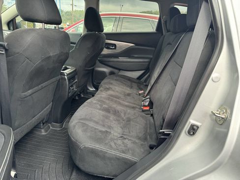 Used 2018 Nissan Murano SV image 11
