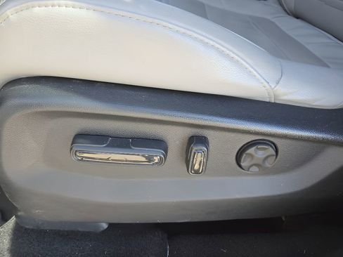 Used 2018 Honda CR-V EX-L image 16