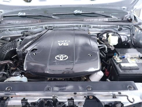 Used 2015 Toyota Tacoma PreRunner w/ TRD Off-Road Package RWD image 43