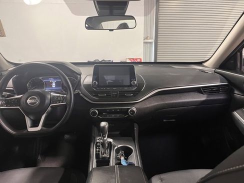 Used 2022 Nissan Altima 2.5 SV image 20