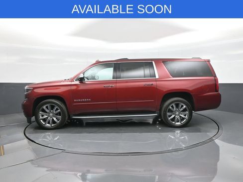 Used 2018 Chevrolet Suburban Premier AWD/4WD image 4