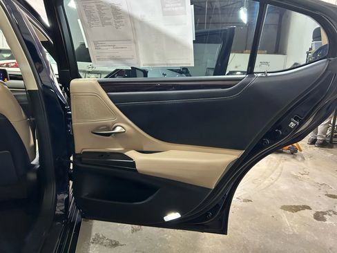 Used 2019 Lexus ES 350 w/ Accessory Package 2 image 46