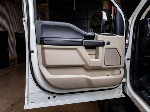 Used 2021 Ford F250 Limited w/ FX4 Off-Road Package image 35