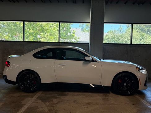 Used 2024 BMW 230i xDrive Coupe w/ Premium Package AWD/4WD image 10