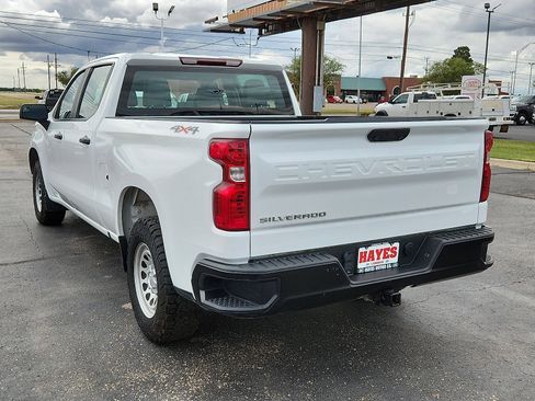 Used 2023 Chevrolet Silverado 1500 W/T w/ Trailering Package image 3