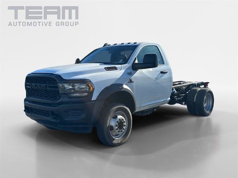 New 2024 RAM 5500 Tradesman image 3