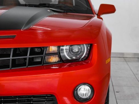 Used 2010 Chevrolet Camaro SS w/ RS Package image 31