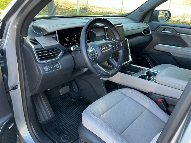 Used 2026 GMC Acadia Elevation w/ Super Cruise Package AWD/4WD image 16