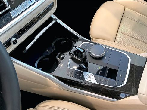 Used 2022 BMW 330i Sedan w/ M Sport Package RWD image 18